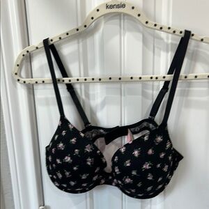 PINK Victoria's Secret Black and Pink Bra with Underwire and Adjustable Straps